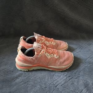 Merrell Mag 9 Hiking Shoes Womens Sz 7.5 Trail Running Sneakers Knit Pink Hikers